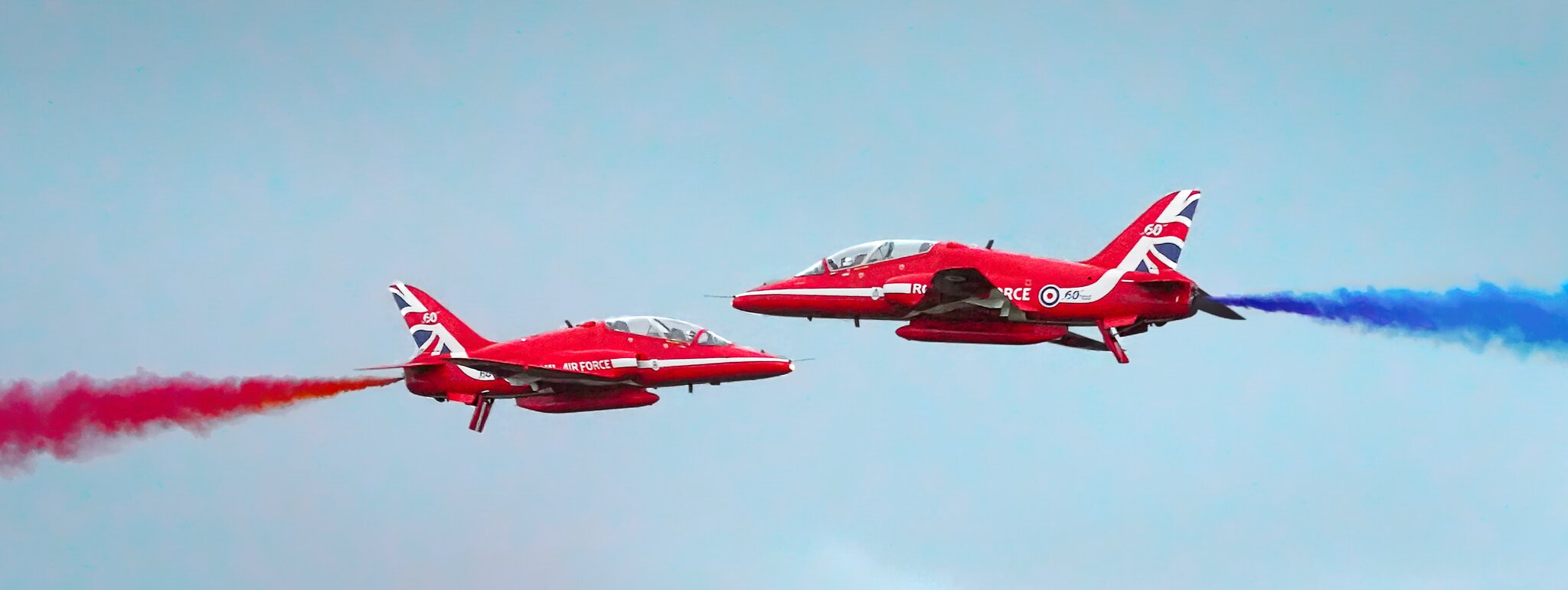 24S08403 Cosford red arrows.jpg