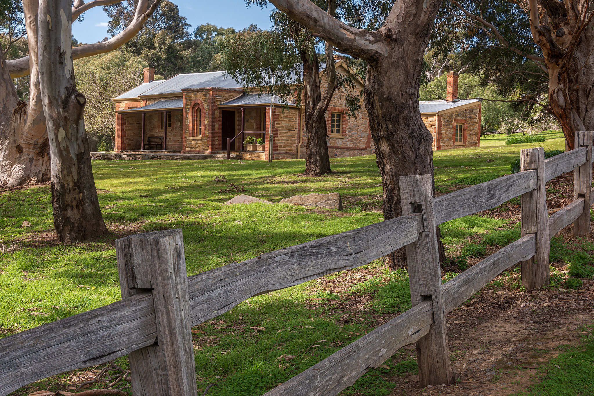 _VII0003_Old_Willunga_Court_House.jpg