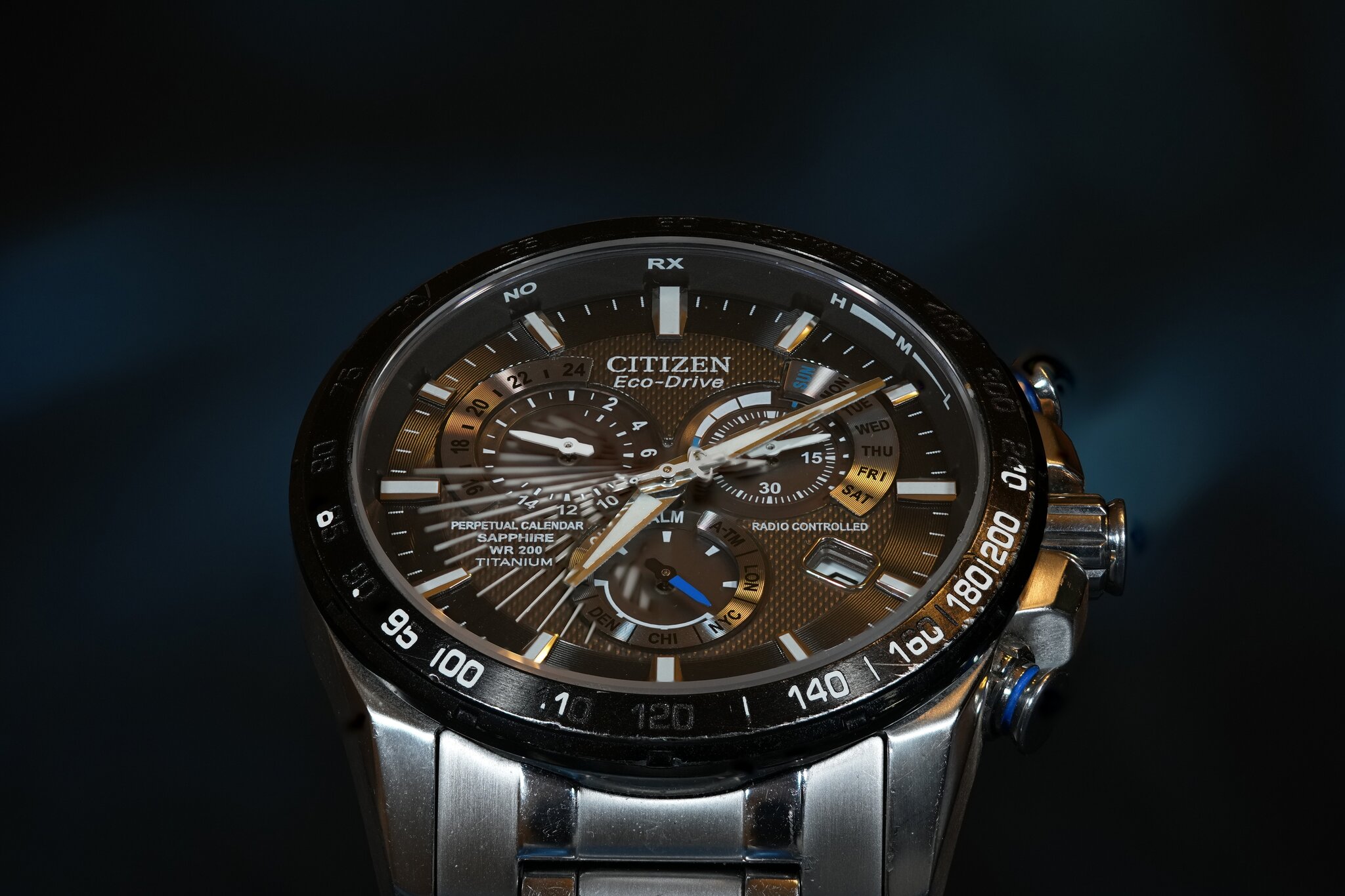 FB10 i100 watch.jpg