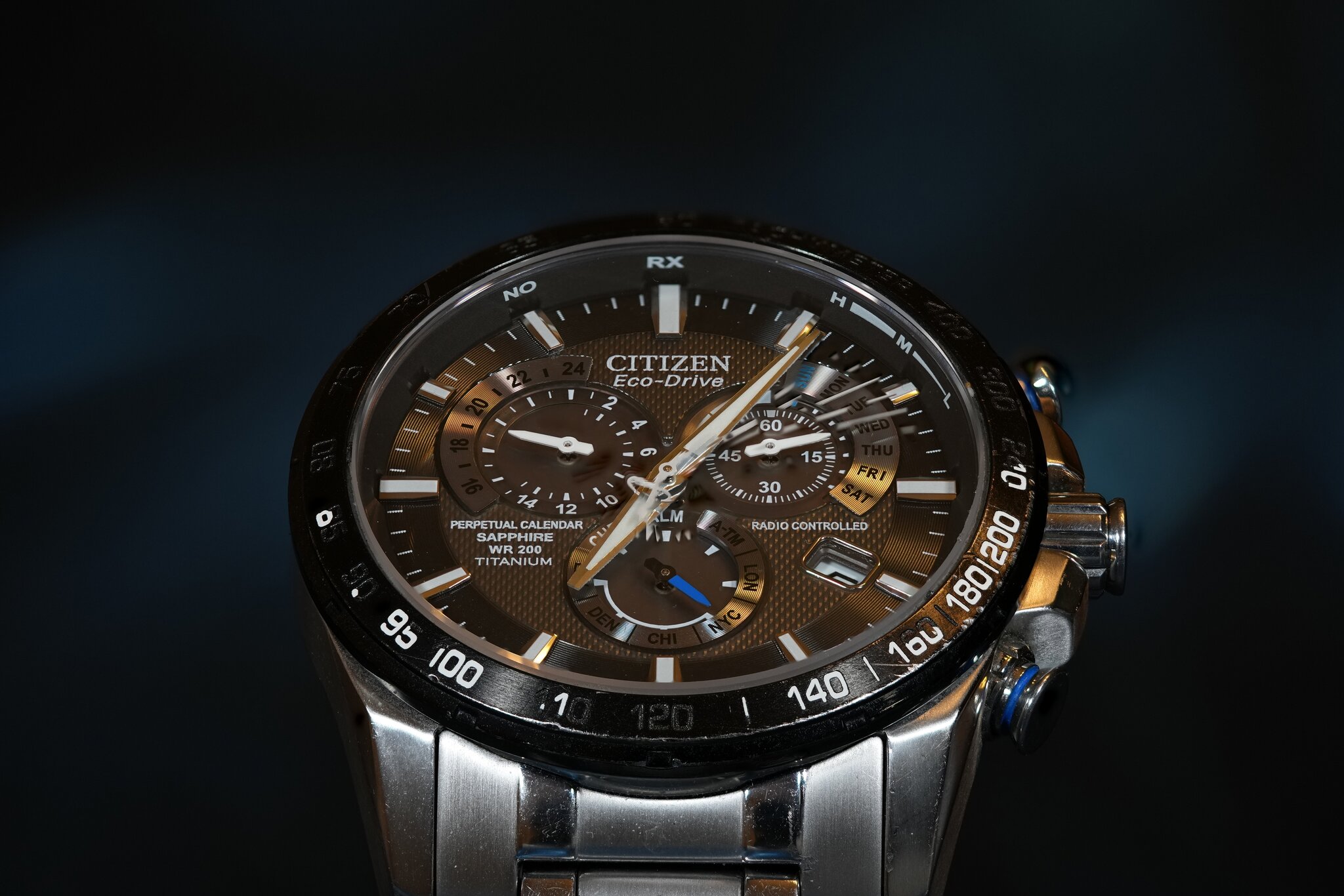 FB6 i100 watch.jpg