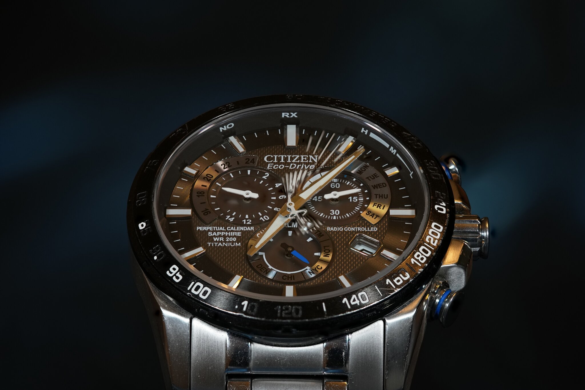 FB7 i100 watch.jpg