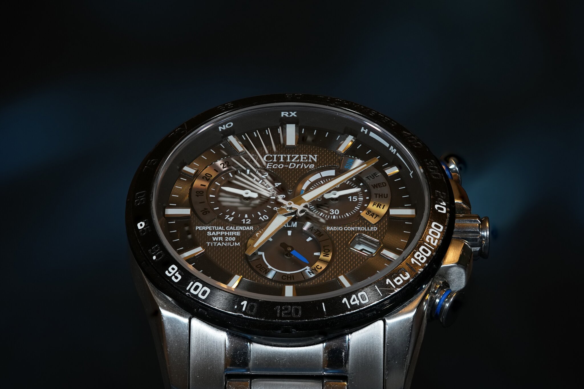 FB9 i100 watch.jpg