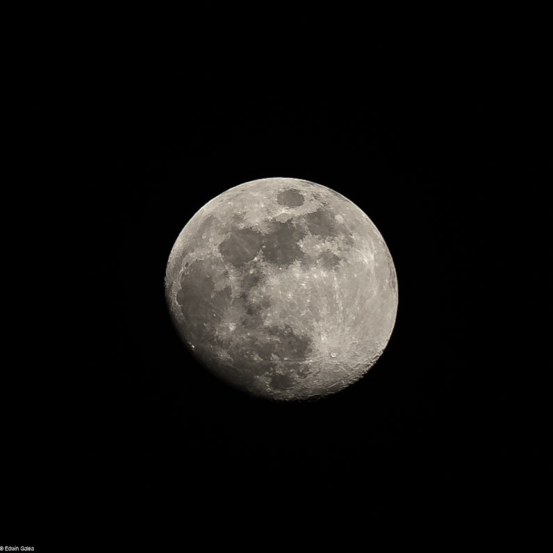 moon_110325-1.jpg