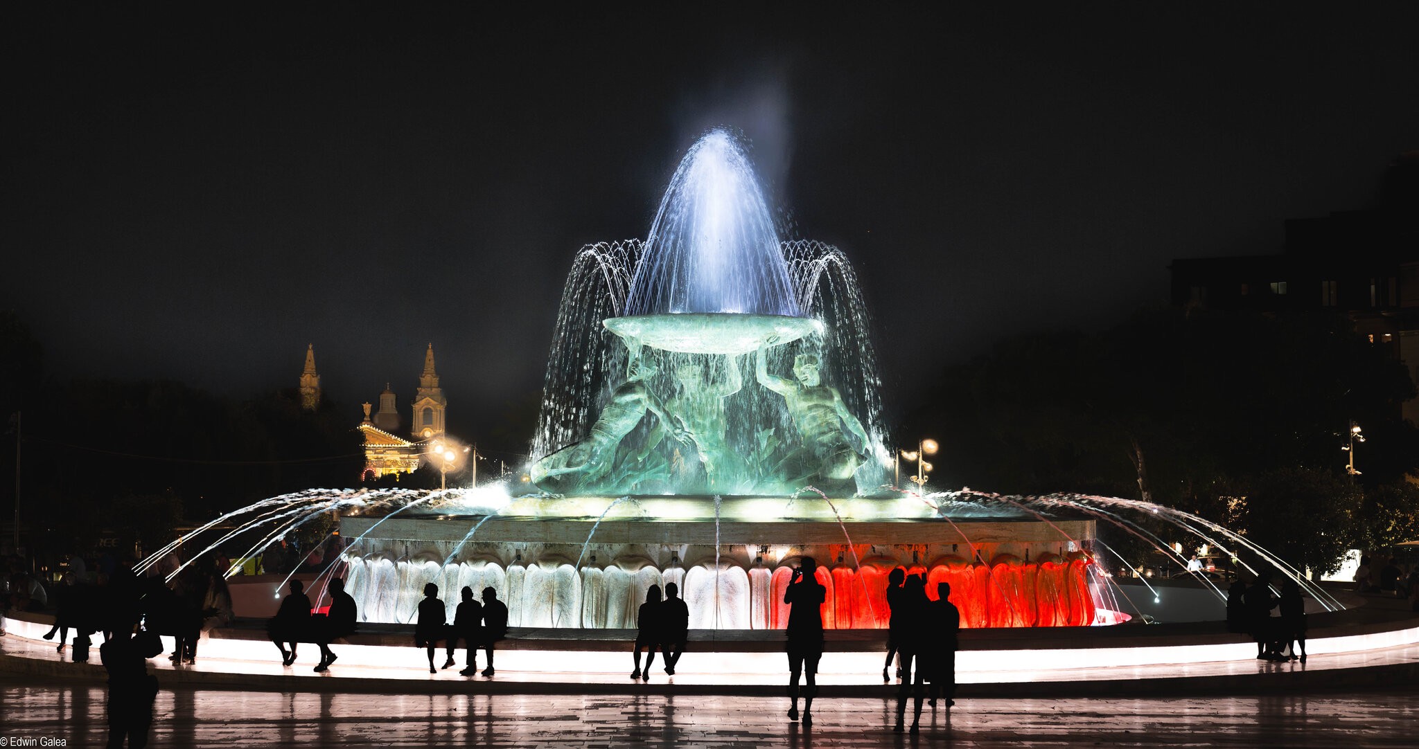 Tritons’ Fountain Floriana by night-4.jpg