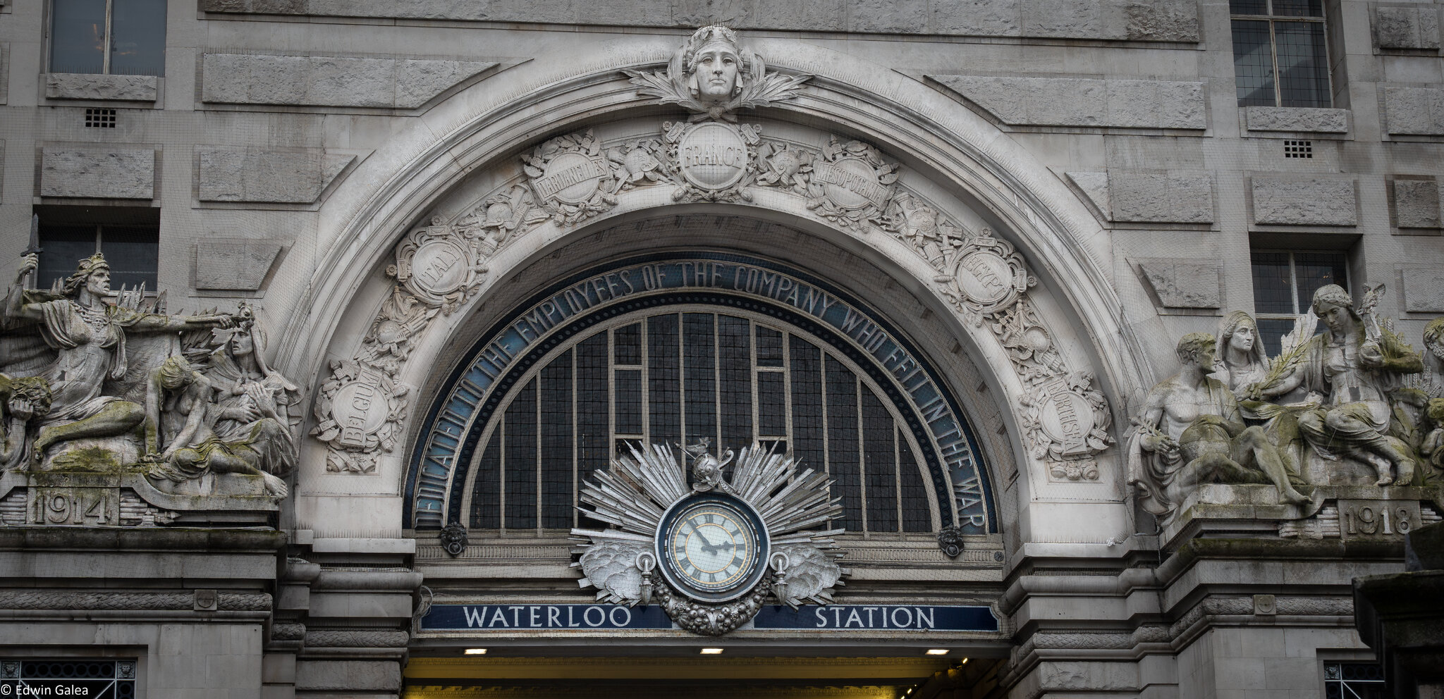 waterloo station entrance-4.jpg