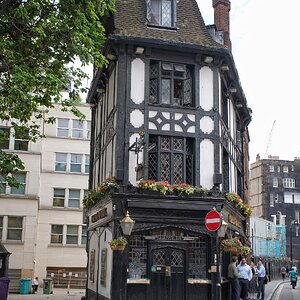 24T01297london coach and horses.jpg