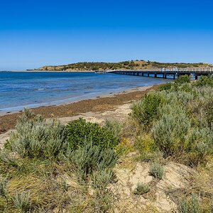 _7RV0114_Granite_Island_And_New_Causeway.jpg