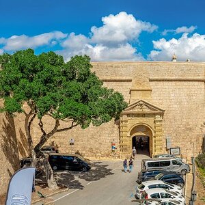 mdina walls south west face-3_edited.jpg