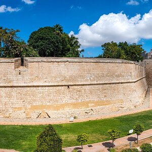 mdina walls south face-7_edited.jpg