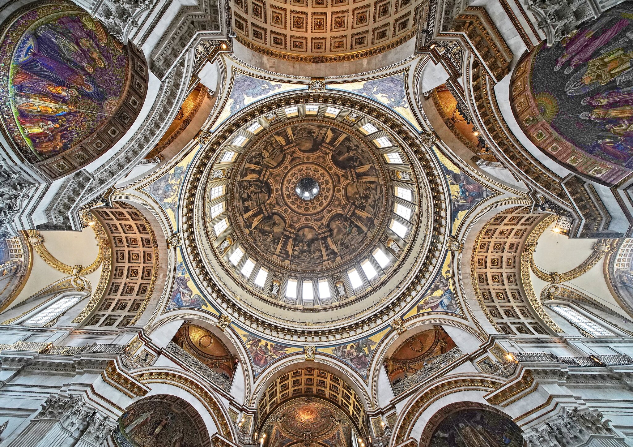 24T01205london st pauls.jpg