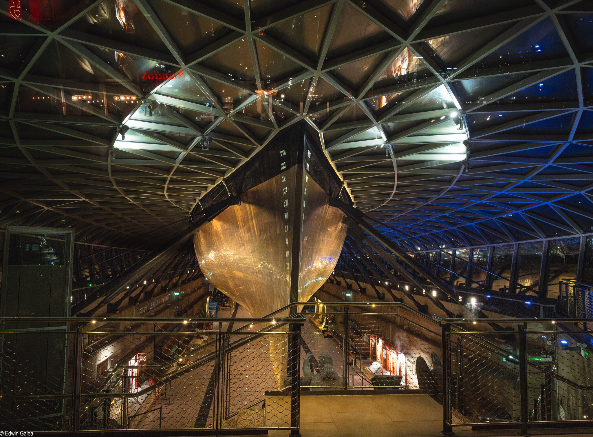 cutty sark at night-5.jpg