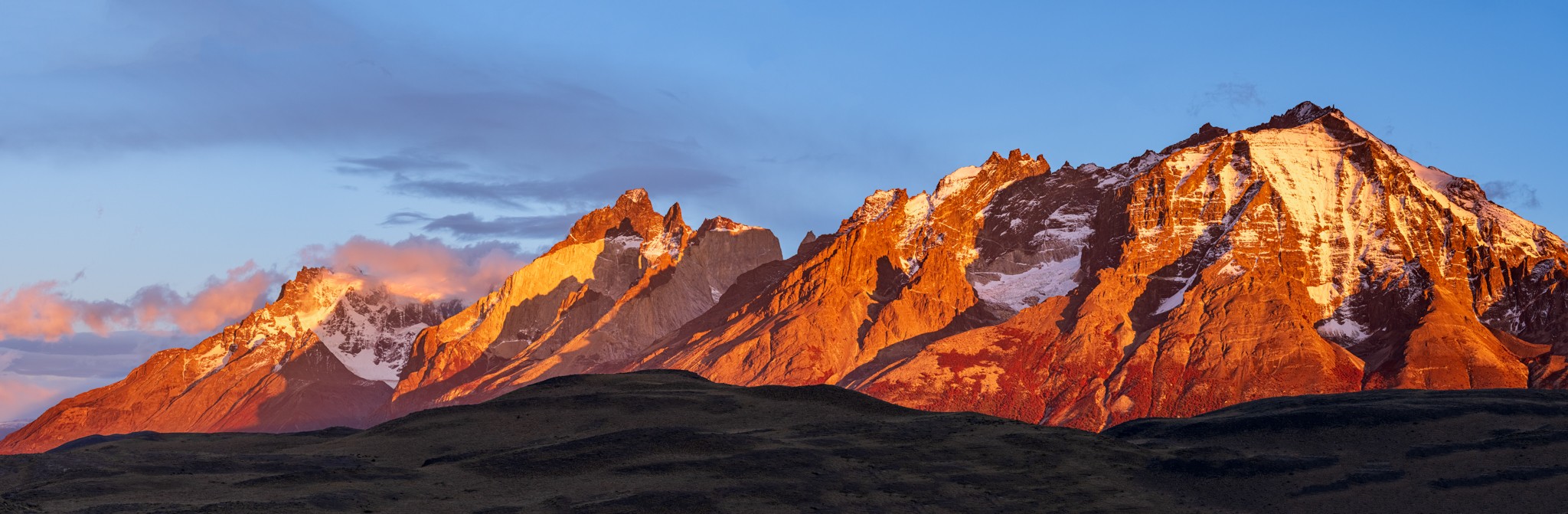 Mountainrange Patagonia.jpg