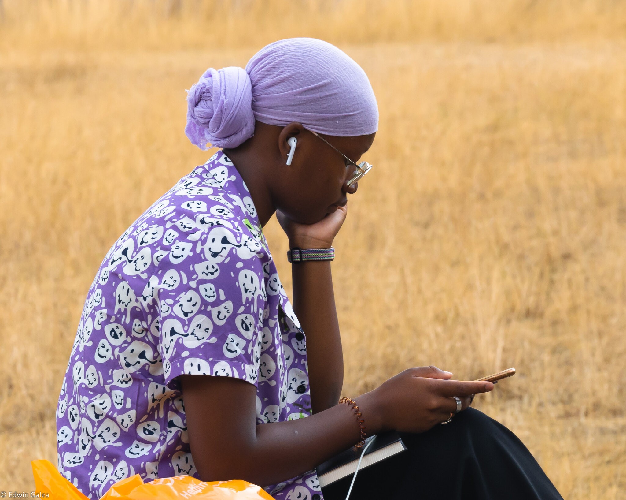 woman_reading-3.jpg